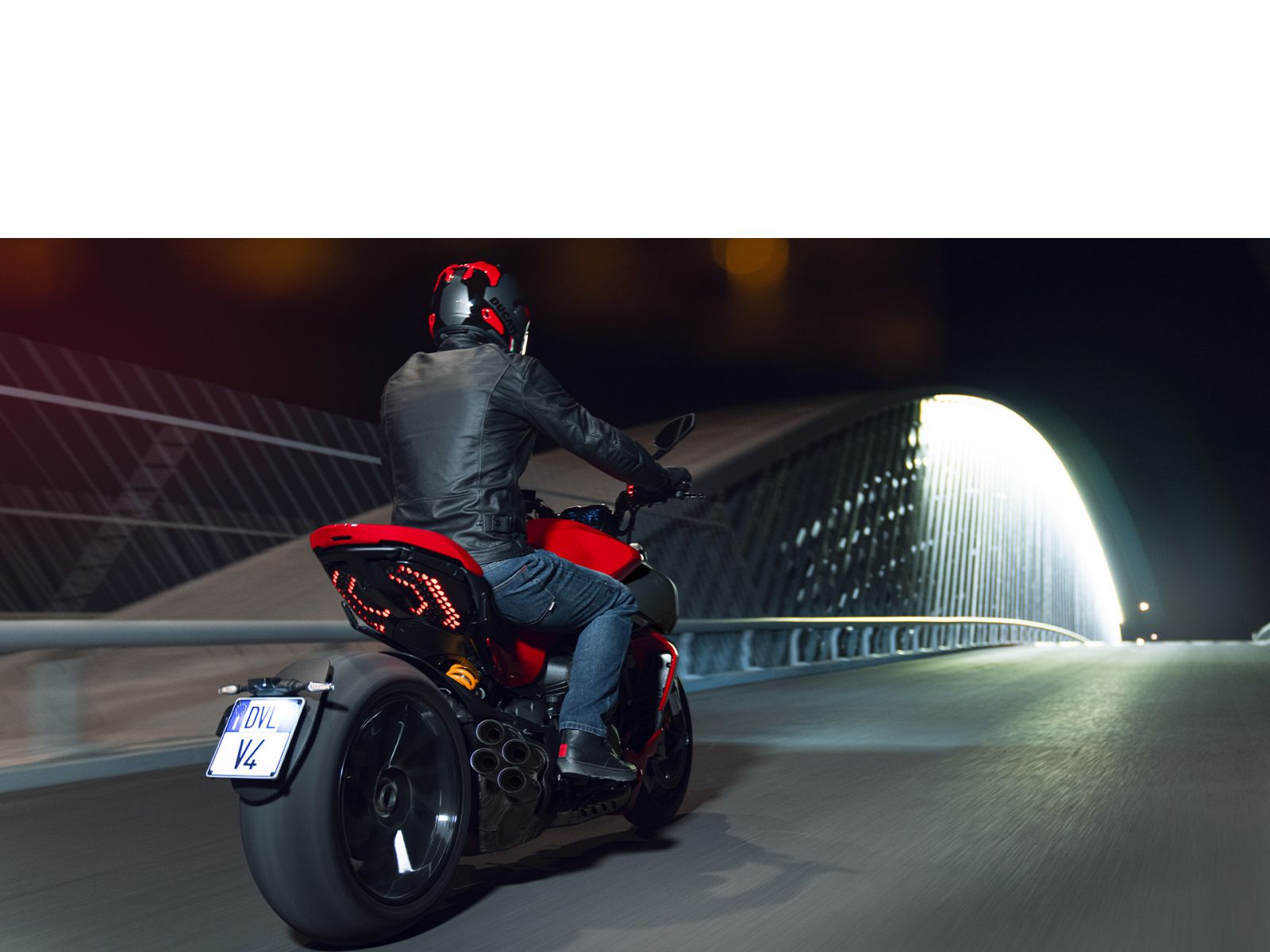 Мотоцикл DUCATI Diavel V4 (RED) 2026